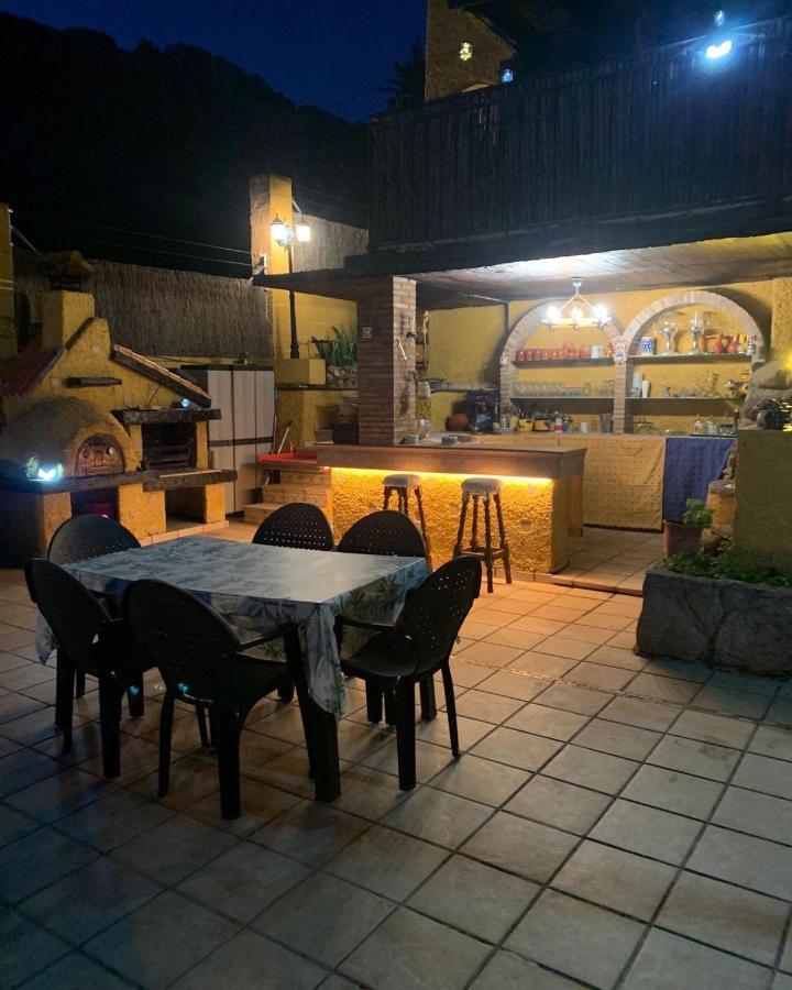 Lantica Roccia Hotel Manzanares el Real Kültér fotó